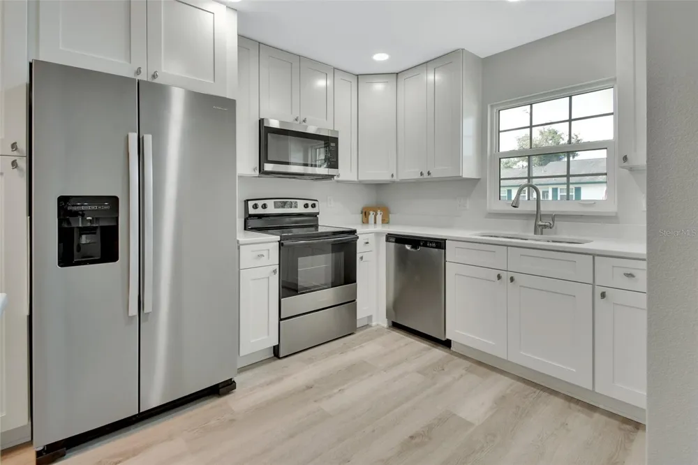 217 HILL AVENUE #20 Deland, FL 32724