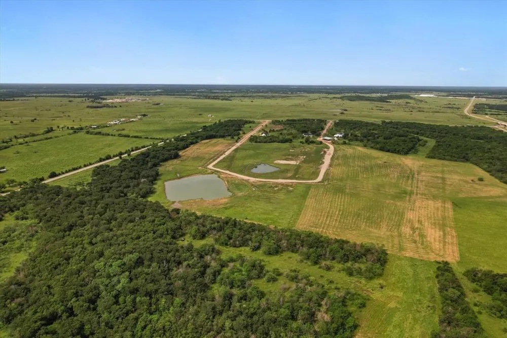 Grison Circle Corsicana, TX 75109