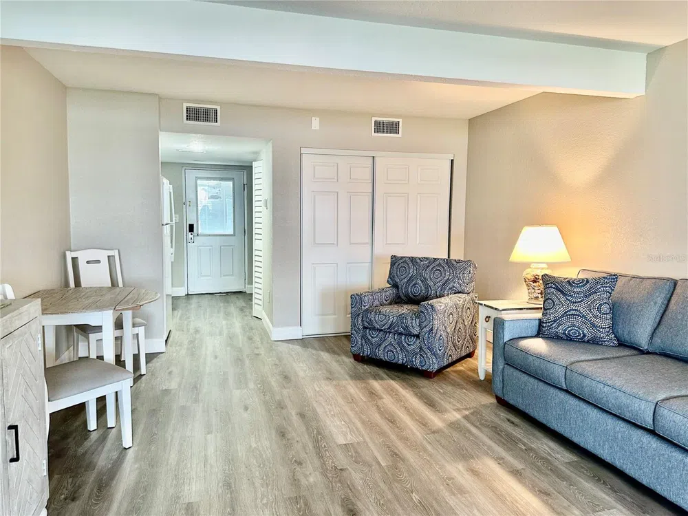 5297 S CHEROKEE WAY #104 Homosassa, FL 34448