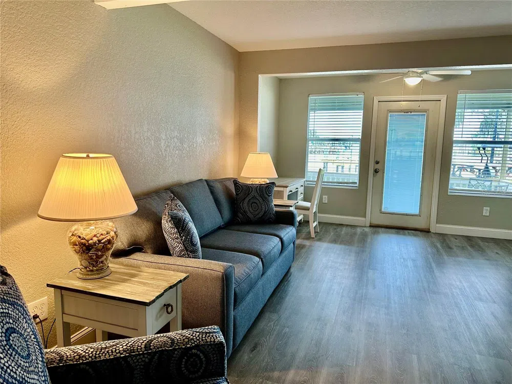 5297 S CHEROKEE WAY #104 Homosassa, FL 34448