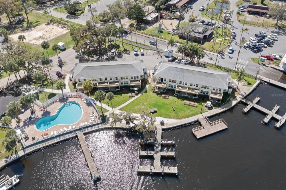 5297 S CHEROKEE WAY #104 Homosassa, FL 34448