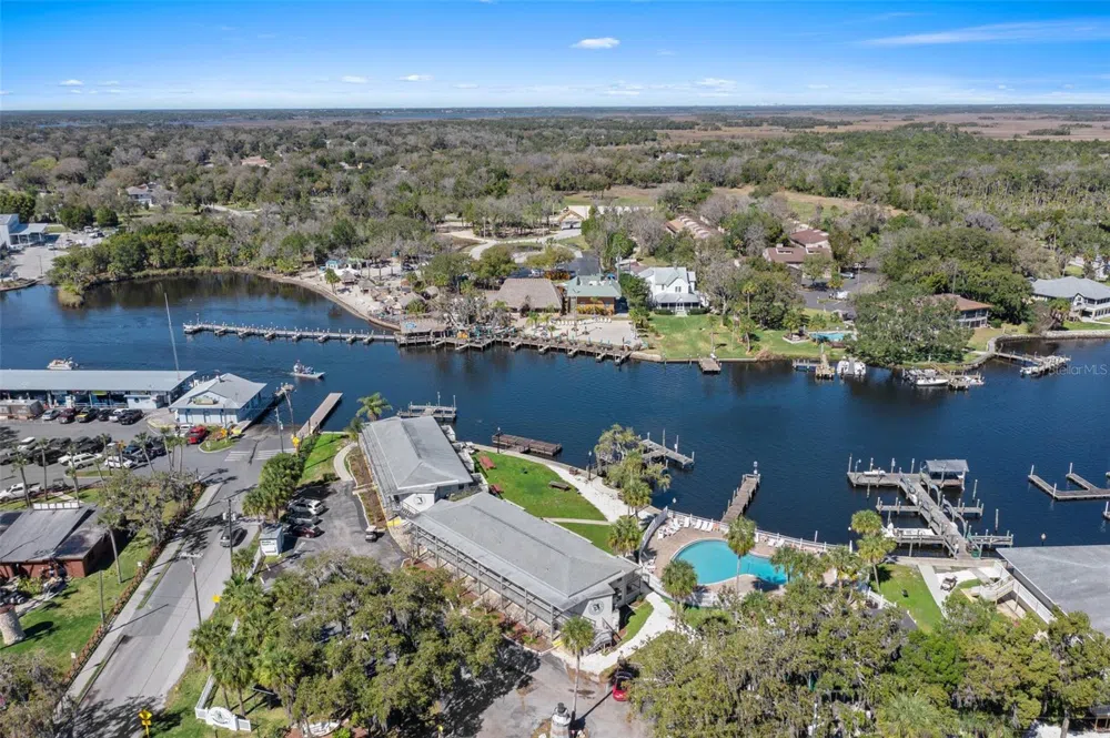 5297 S CHEROKEE WAY #104 Homosassa, FL 34448