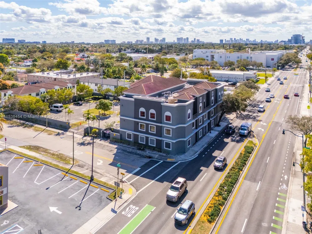 2227 Federal Hwy Hollywood, FL 33020