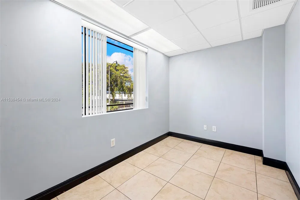 2227 Federal Hwy Hollywood, FL 33020