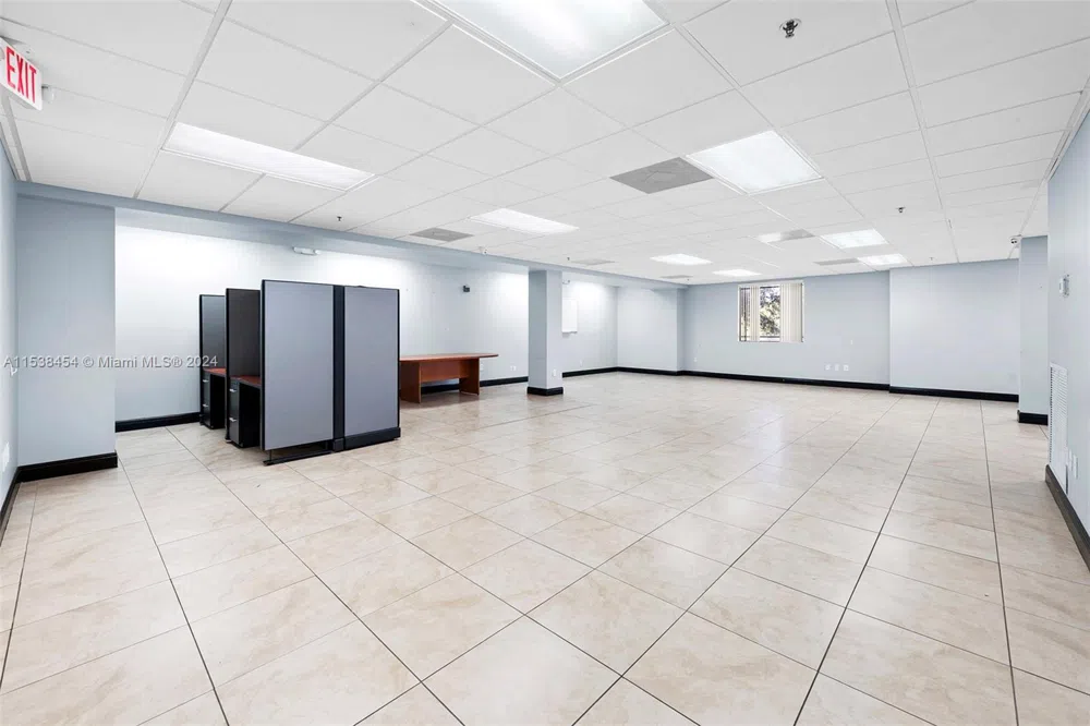 2227 Federal Hwy Hollywood, FL 33020