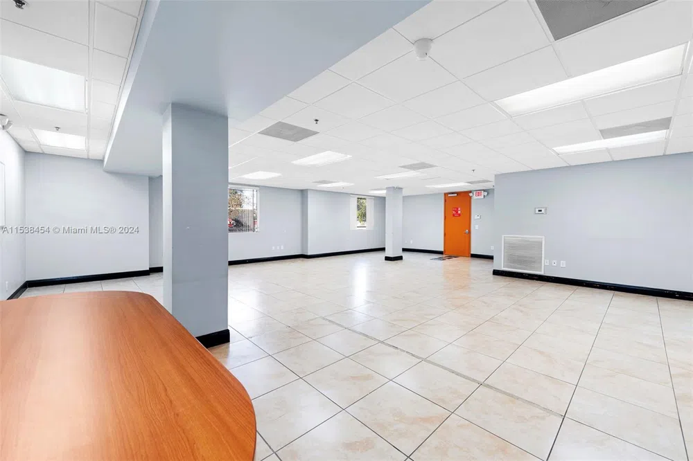 2227 Federal Hwy Hollywood, FL 33020