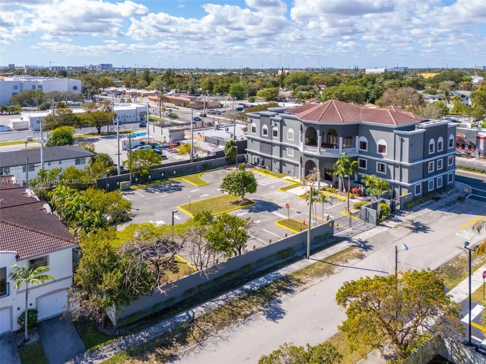 2227 Federal Hwy Hollywood, FL 33020