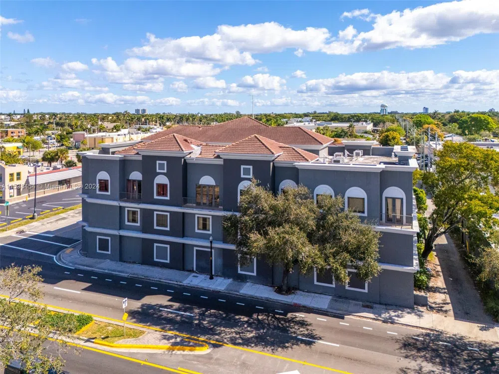 2227 Federal Hwy Hollywood, FL 33020