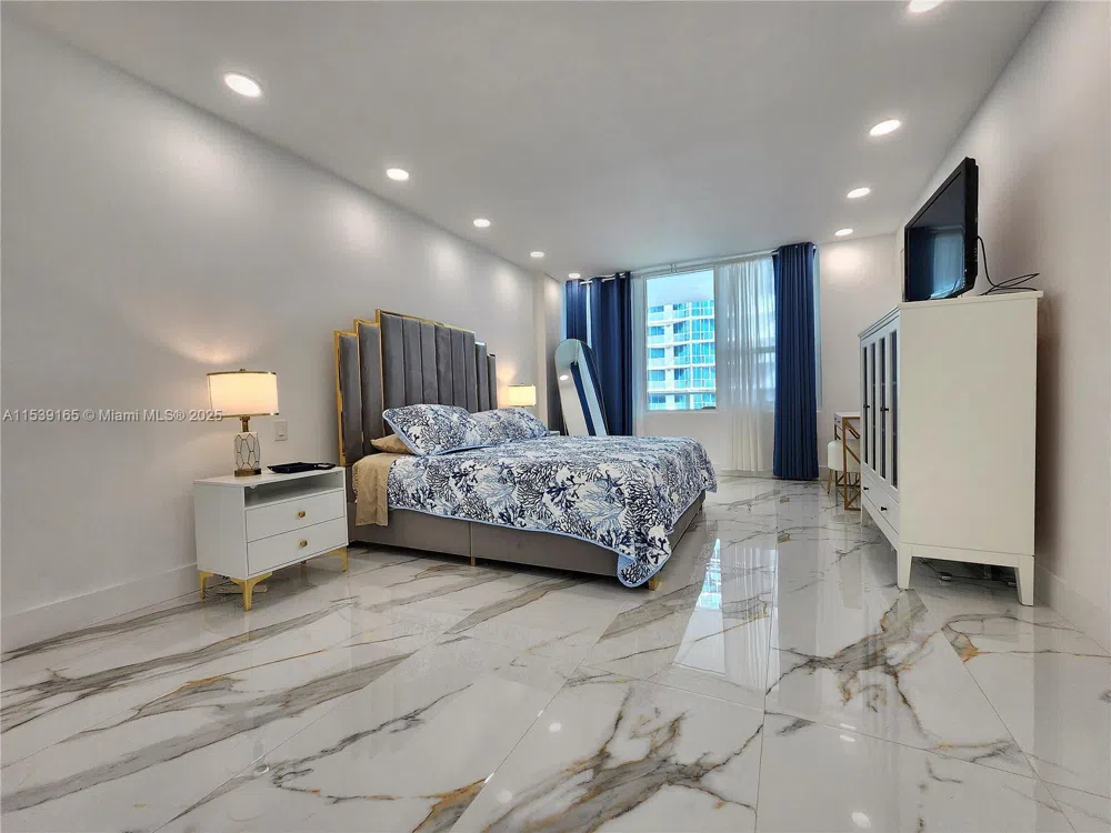 3505 S Ocean Dr #1509 Hollywood, FL 33019