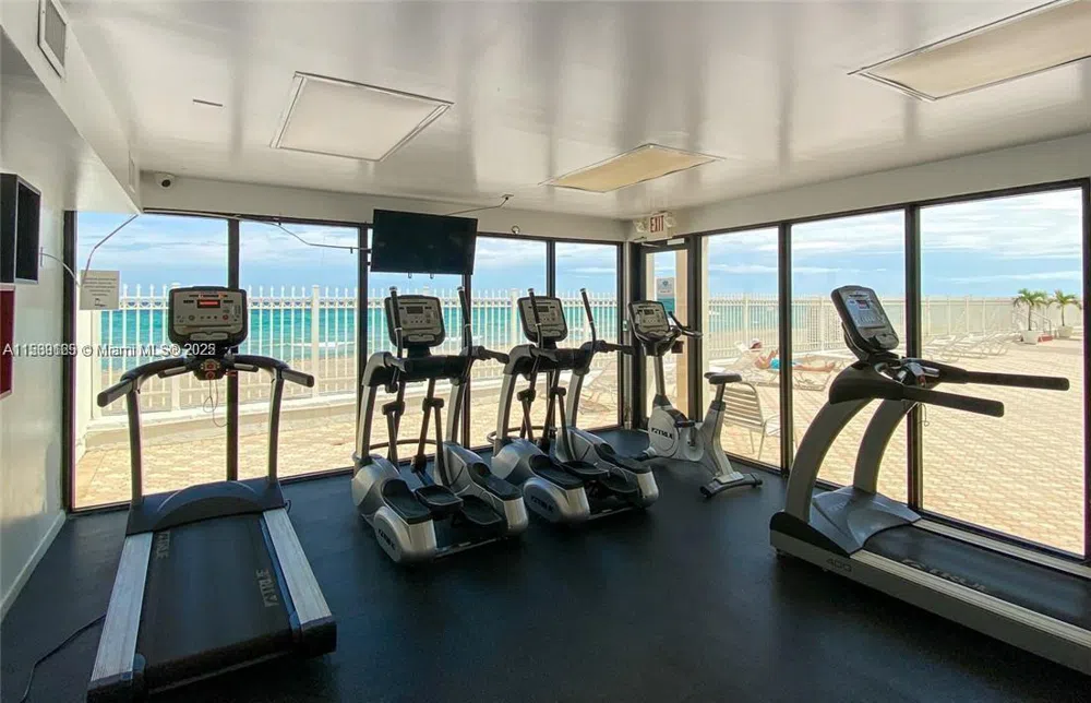 3505 S Ocean Dr #1509 Hollywood, FL 33019