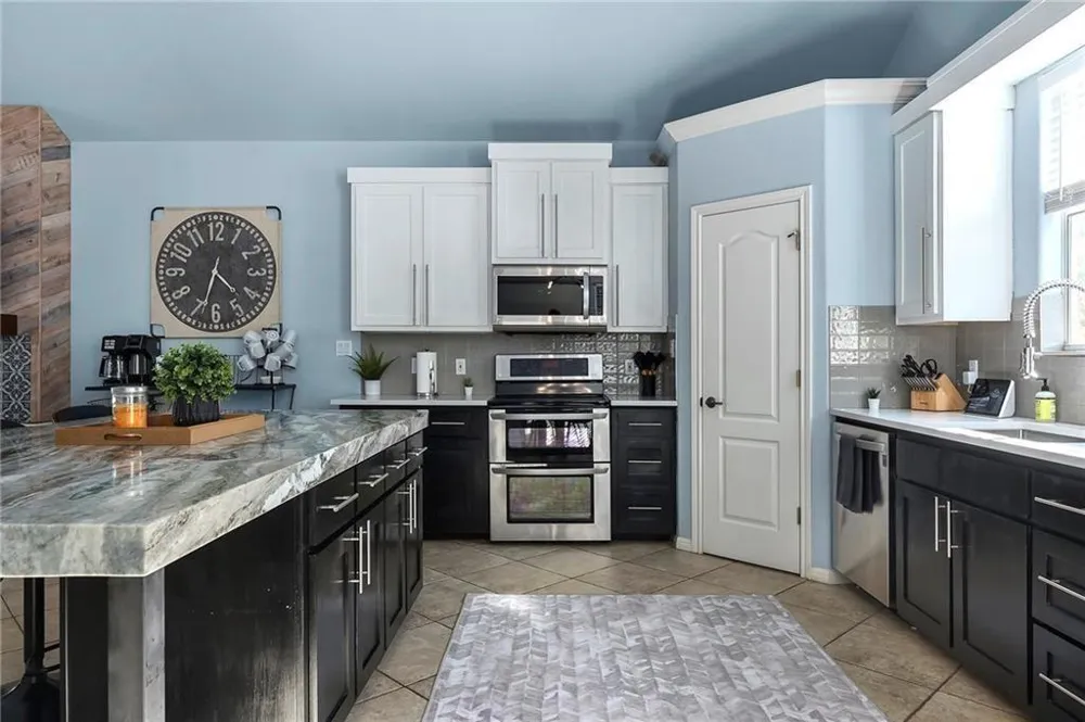 204 Pinehurst Circle Point Venture, TX 78645