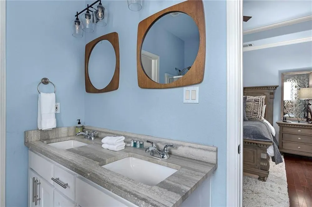 204 Pinehurst Circle Point Venture, TX 78645