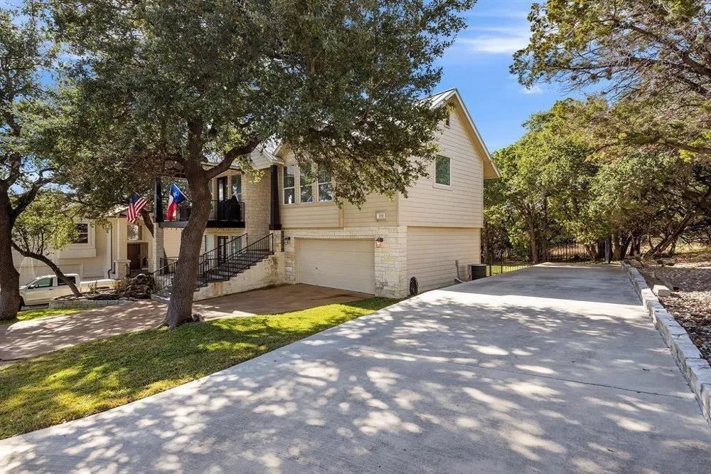 204 Pinehurst Circle Point Venture, TX 78645