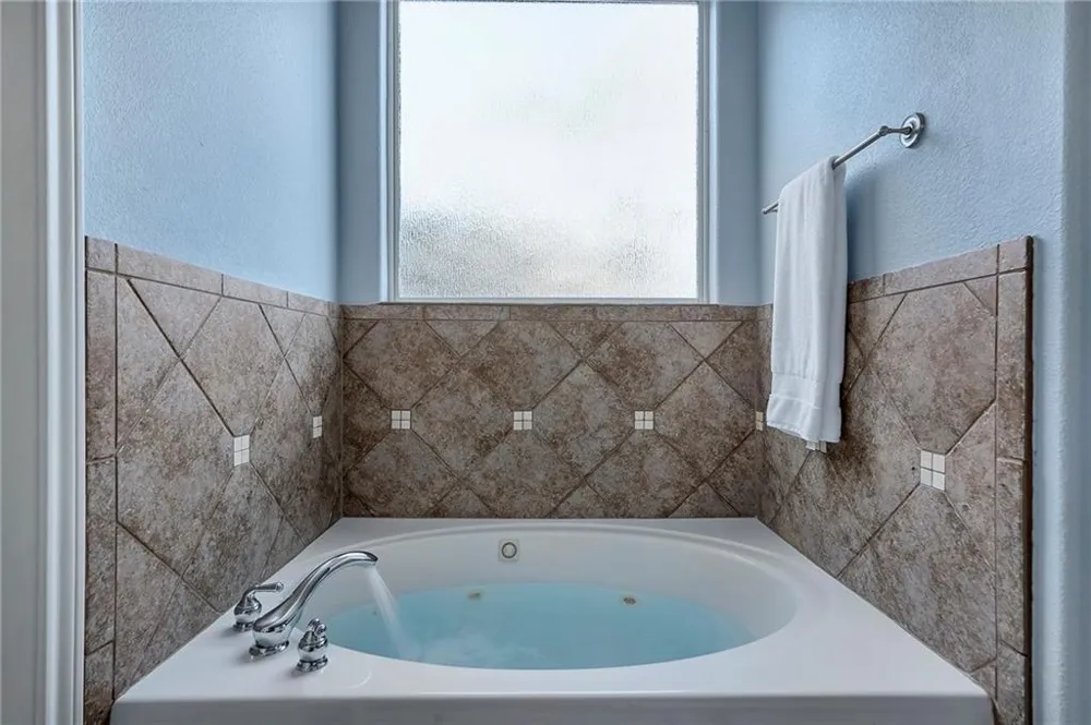 204 Pinehurst Circle Point Venture, TX 78645