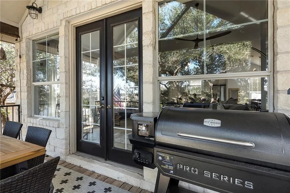 204 Pinehurst Circle Point Venture, TX 78645