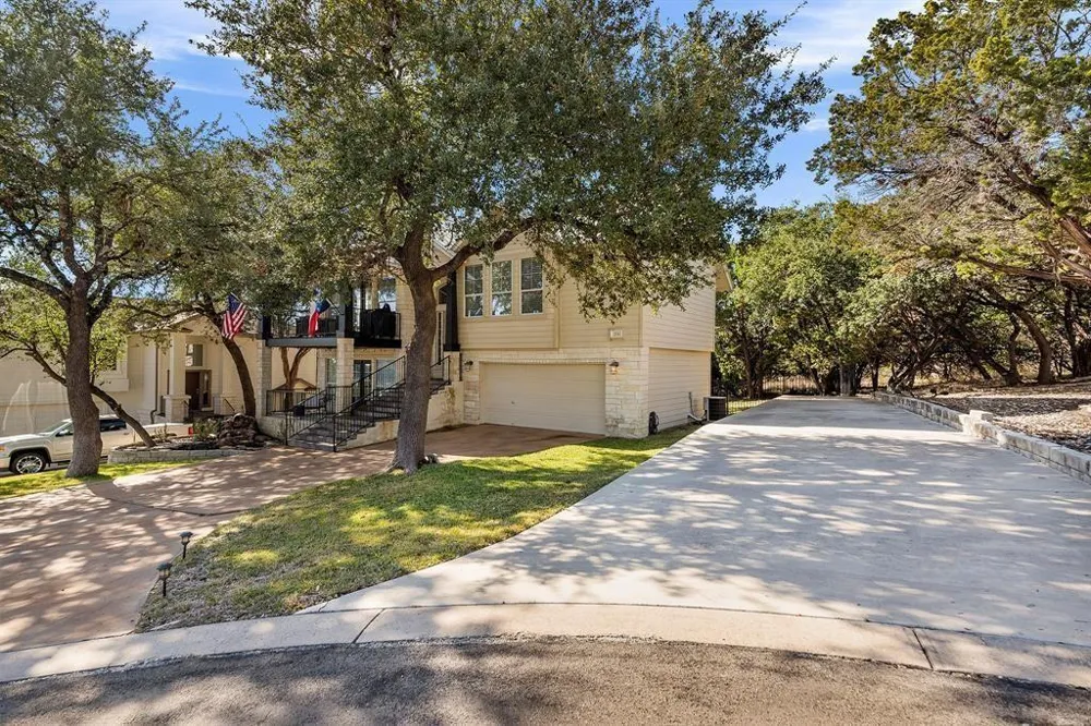 204 Pinehurst Circle Point Venture, TX 78645