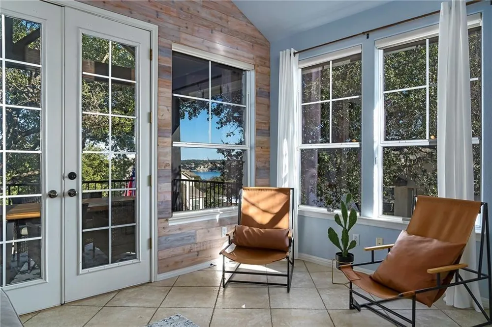 204 Pinehurst Circle Point Venture, TX 78645
