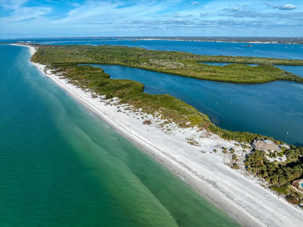 1198 MANDALAY POINT Clearwater, FL 33767