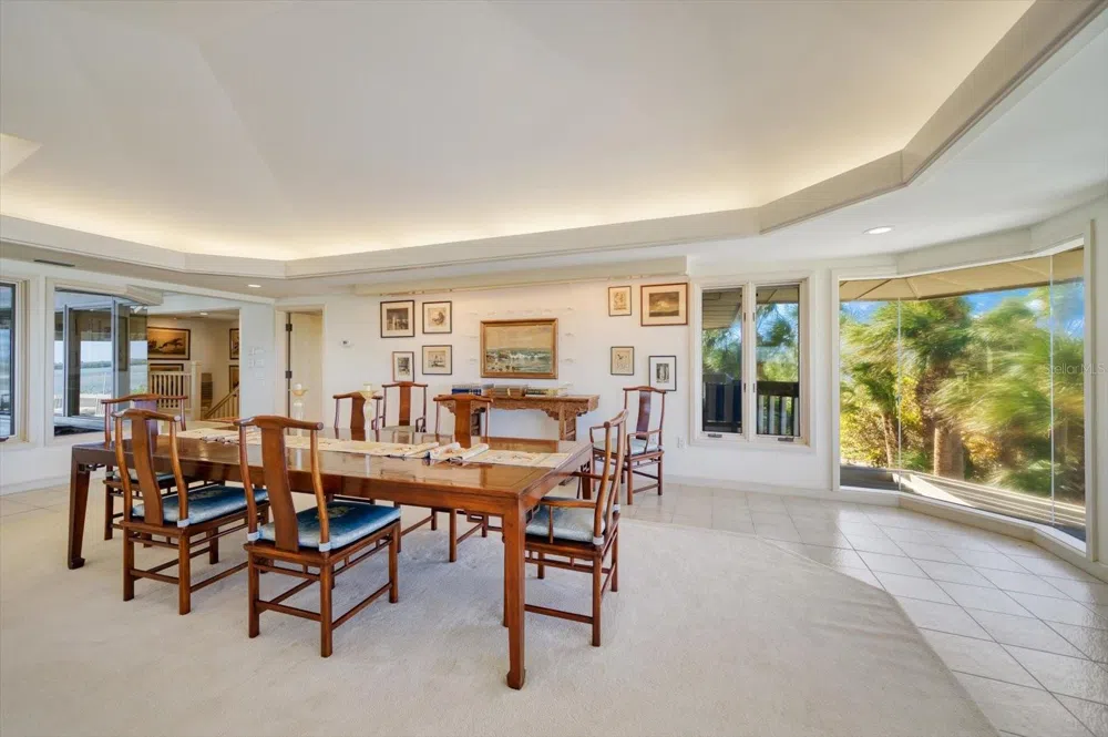 1198 MANDALAY POINT Clearwater, FL 33767