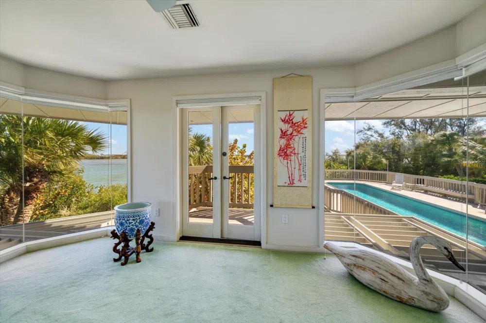 1198 MANDALAY POINT Clearwater, FL 33767