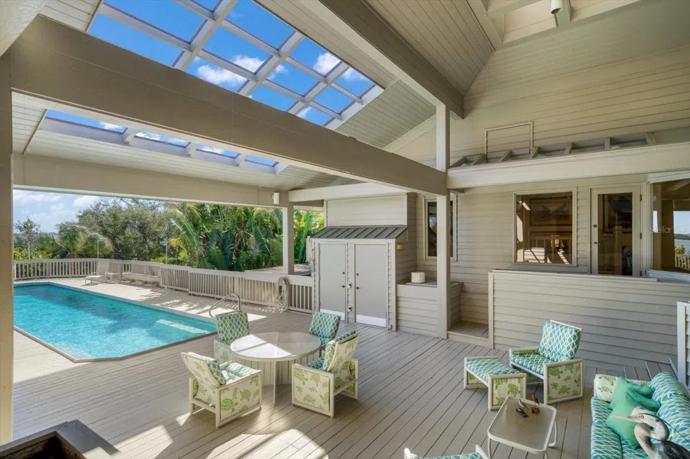 1198 MANDALAY POINT Clearwater, FL 33767