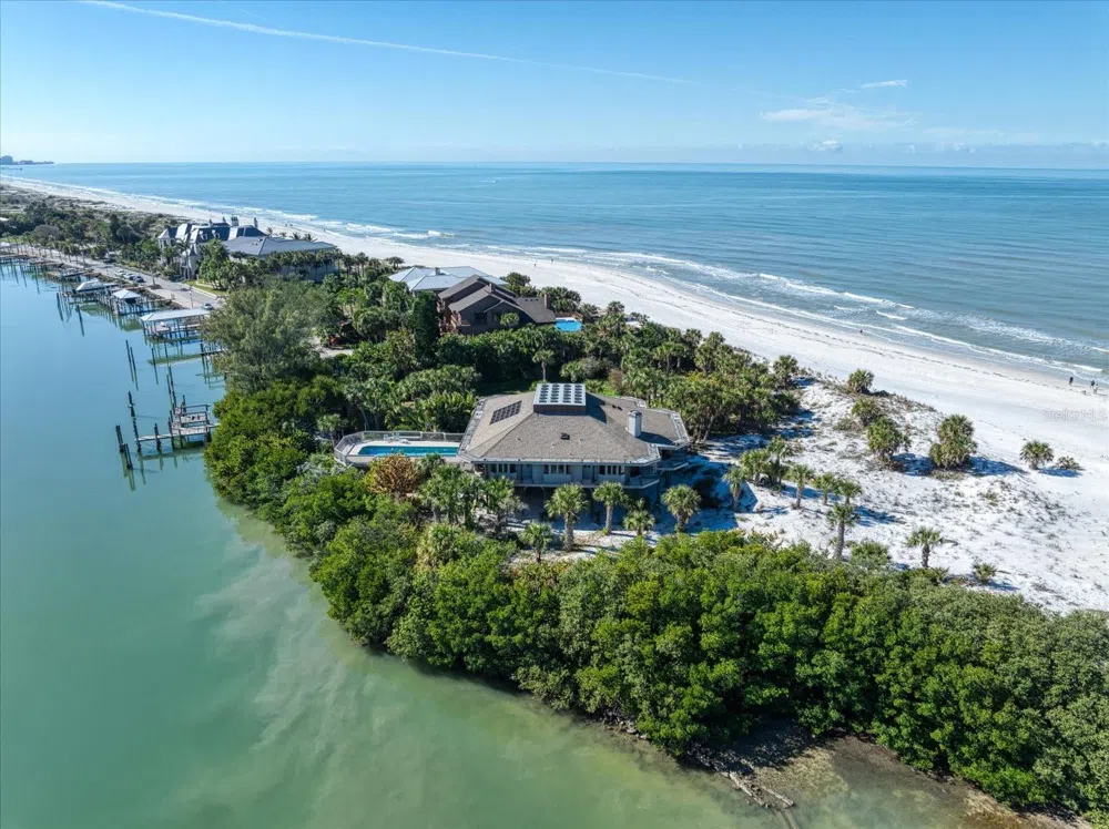 1198 MANDALAY POINT Clearwater, FL 33767