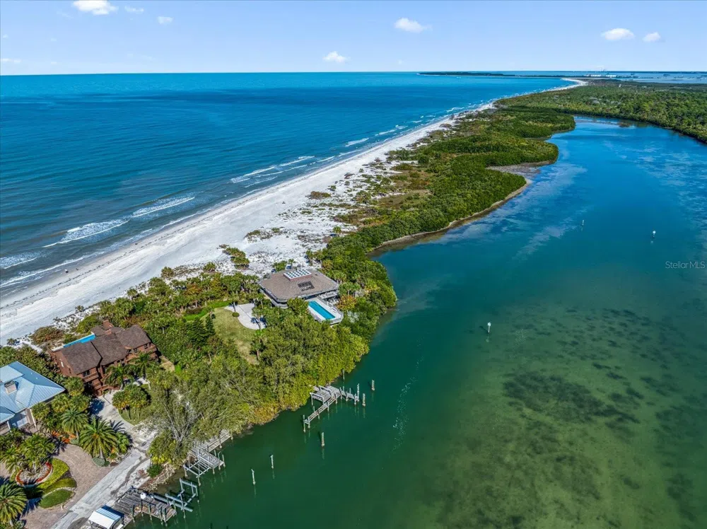 1198 MANDALAY POINT Clearwater, FL 33767