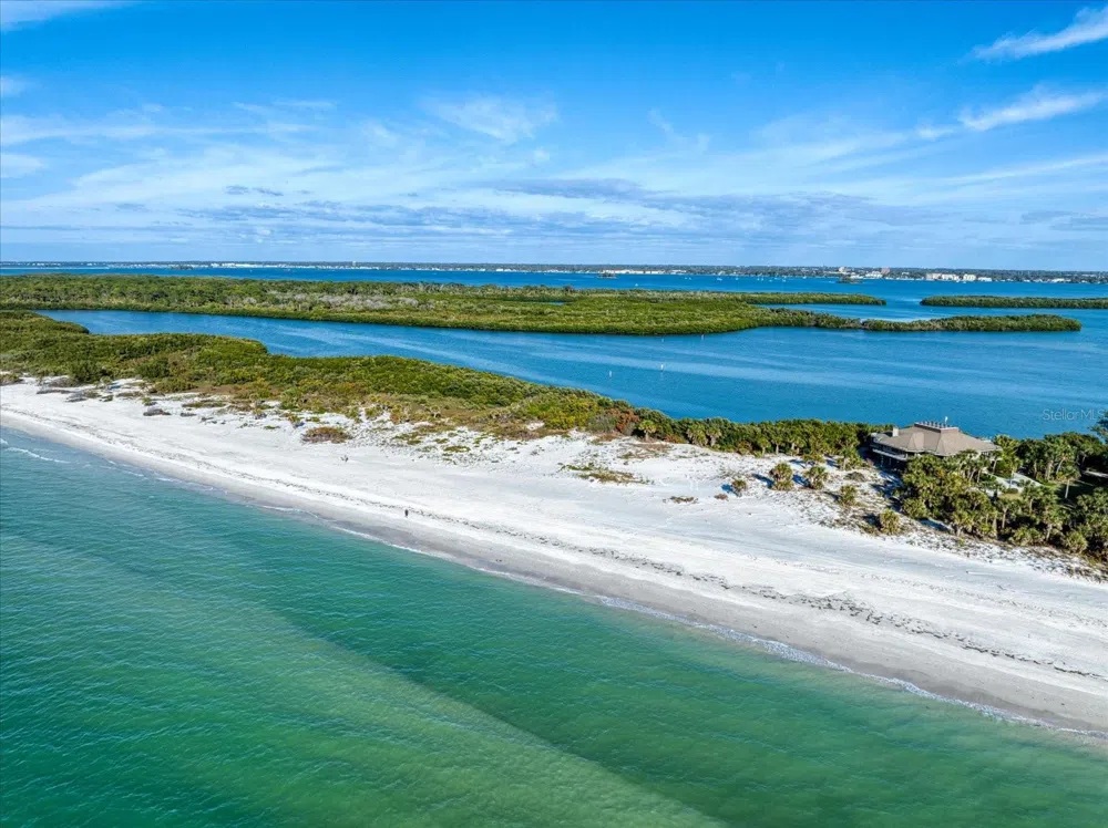 1198 MANDALAY POINT Clearwater, FL 33767