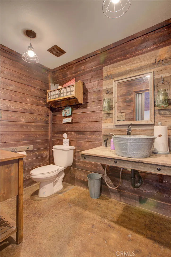 2350 Old Highway Catheys Valley, CA 95306
