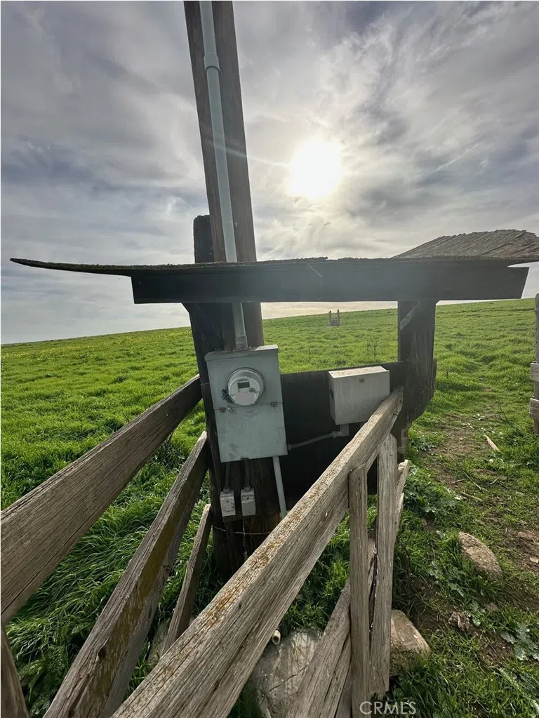 1 Billy Wright Road Los Banos, CA 93635