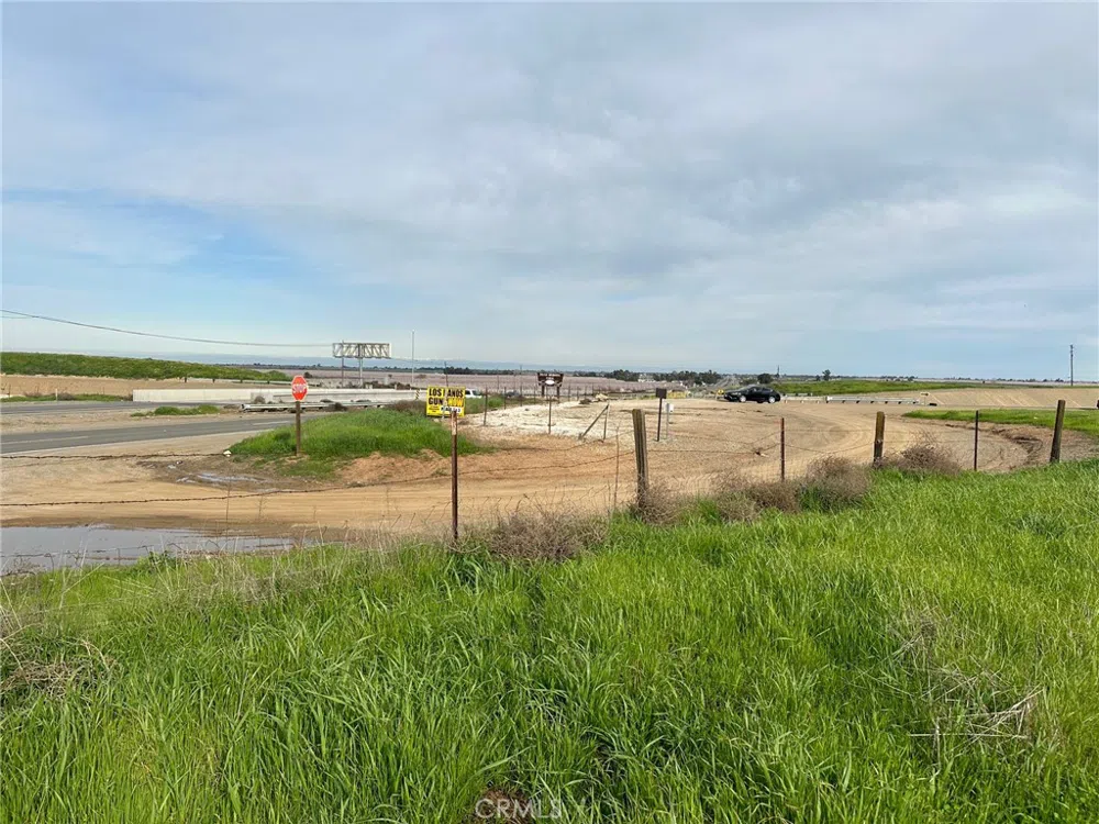 1 Billy Wright Road Los Banos, CA 93635