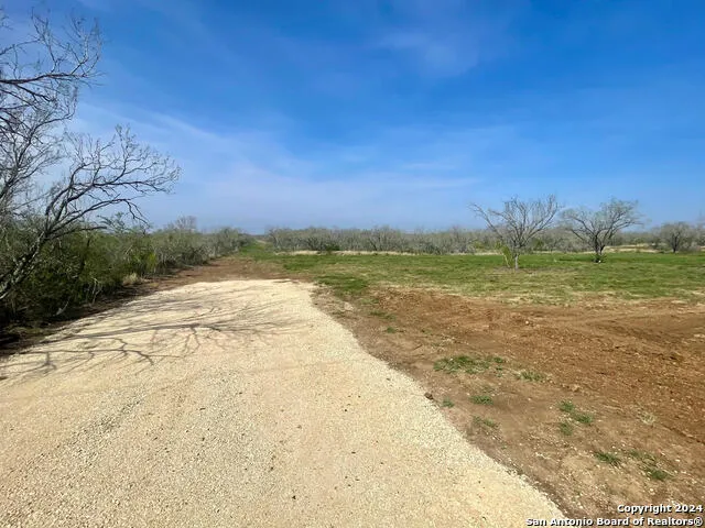 TRACT 8 FM 1332 Jourdanton, TX 78026