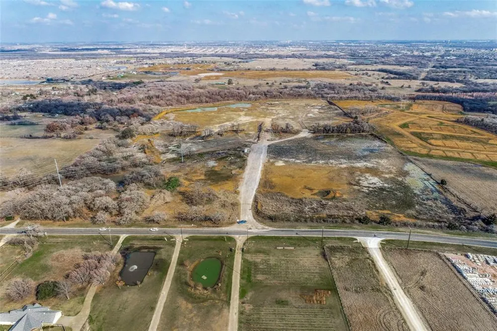 10158 Gail Lane Aubrey, TX 76227