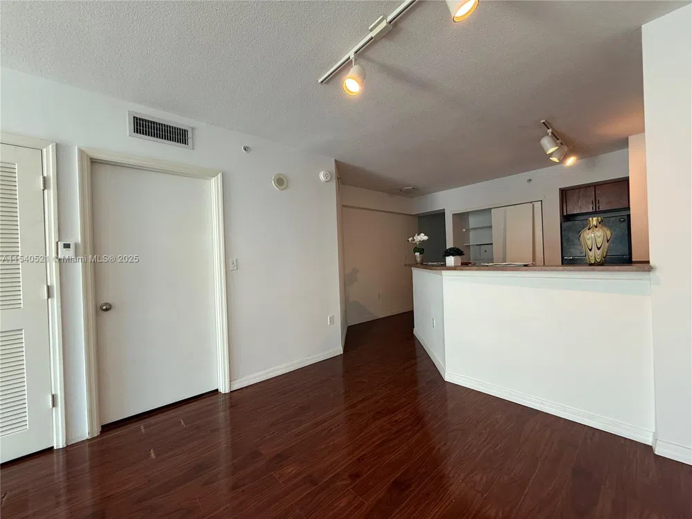 9201 Collins Ave #1023 Surfside, FL 33154