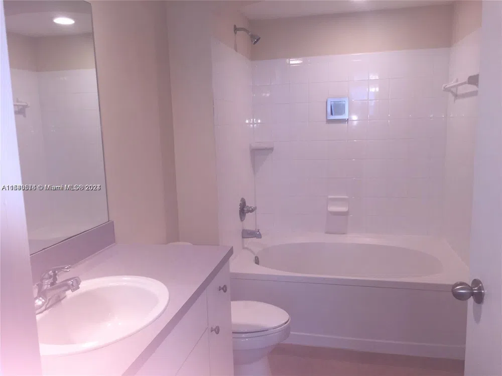 9201 Collins Ave #724 Surfside, FL 33154