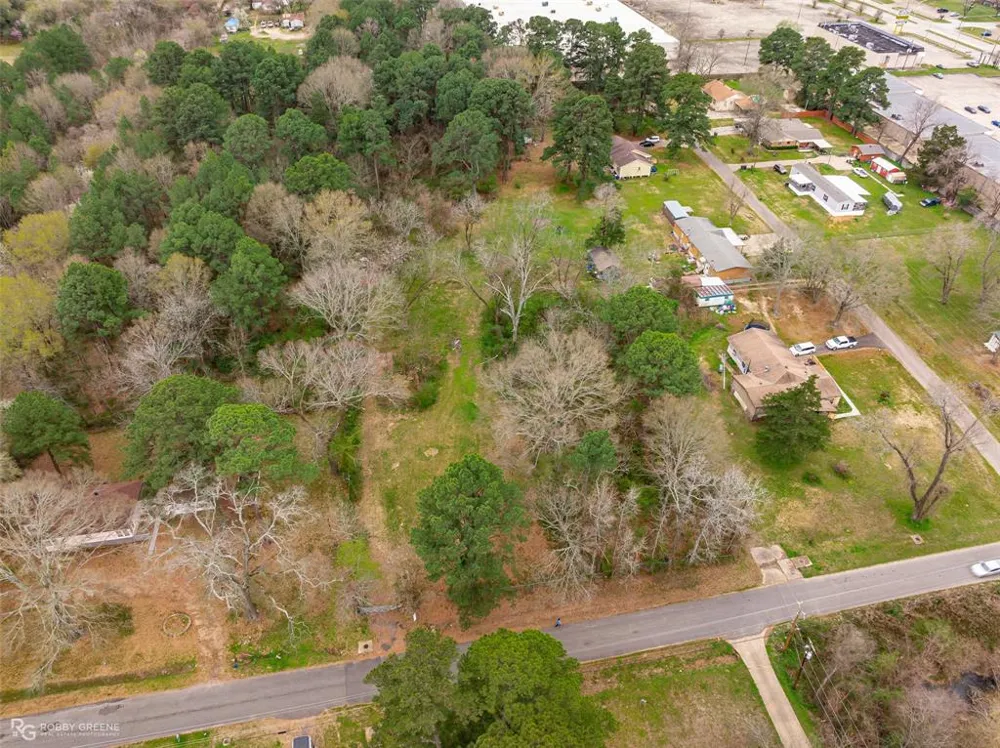 2301 McCutchen Avenue Shreveport, LA 71108