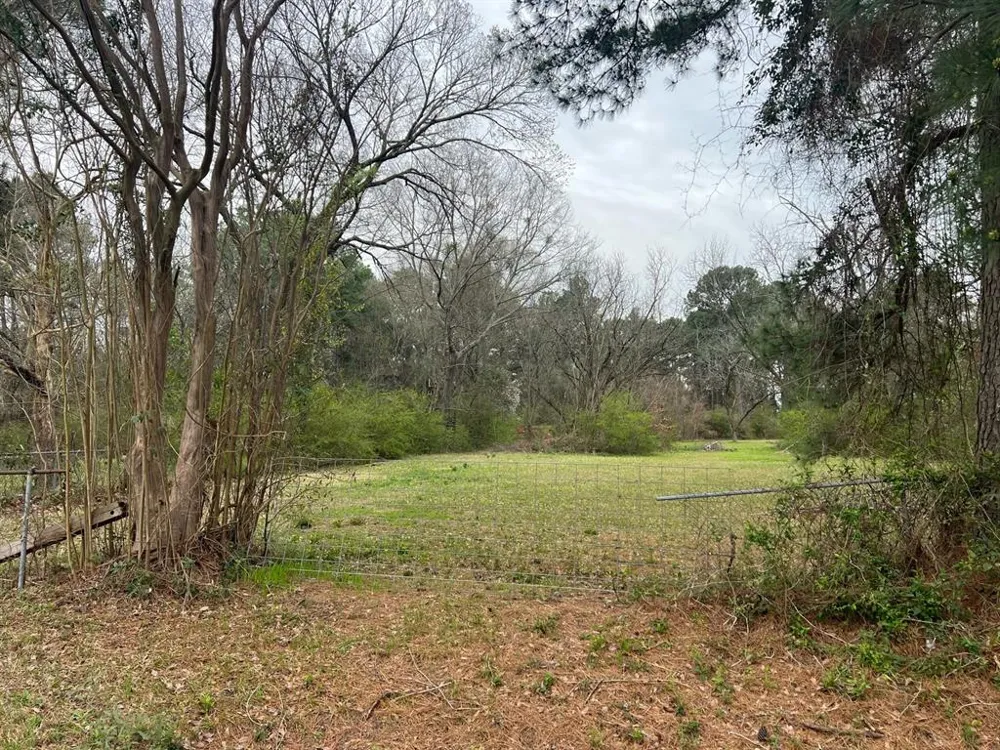 2301 McCutchen Avenue Shreveport, LA 71108