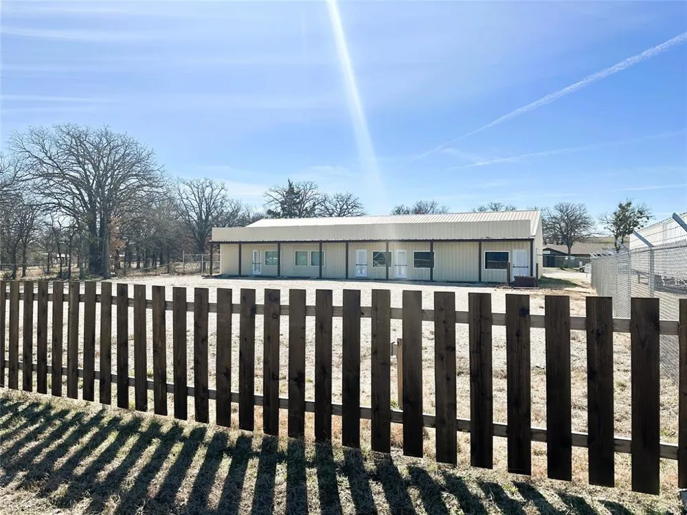 7669 Confederate Park Road Fort Worth, TX 76108