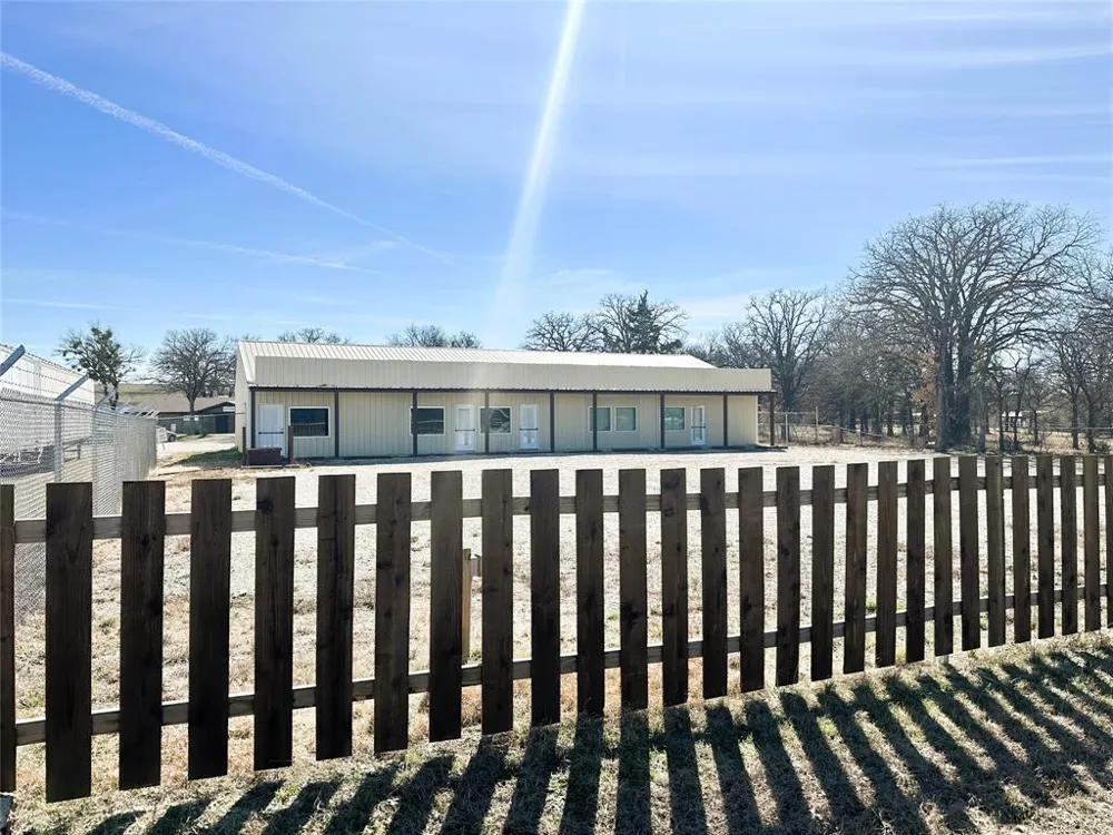 7669 Confederate Park Road Fort Worth, TX 76108