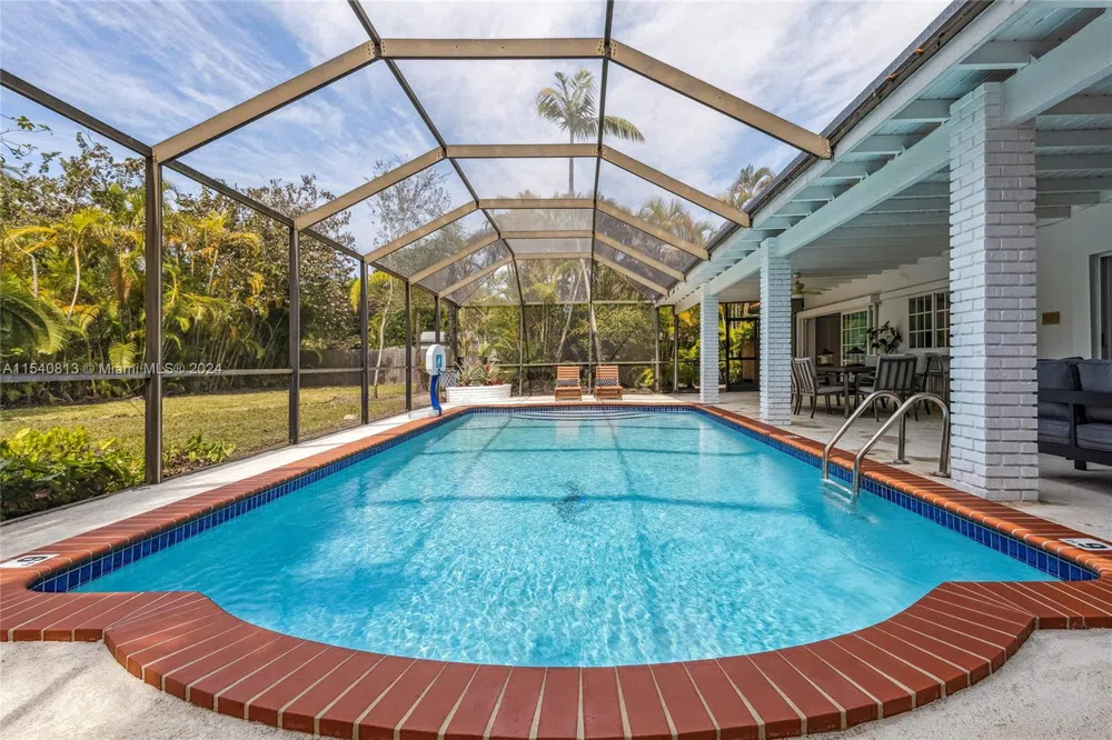 10130 SW 70th Ave Pinecrest, FL 33156