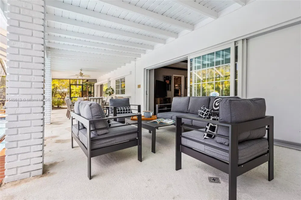 10130 SW 70th Ave Pinecrest, FL 33156