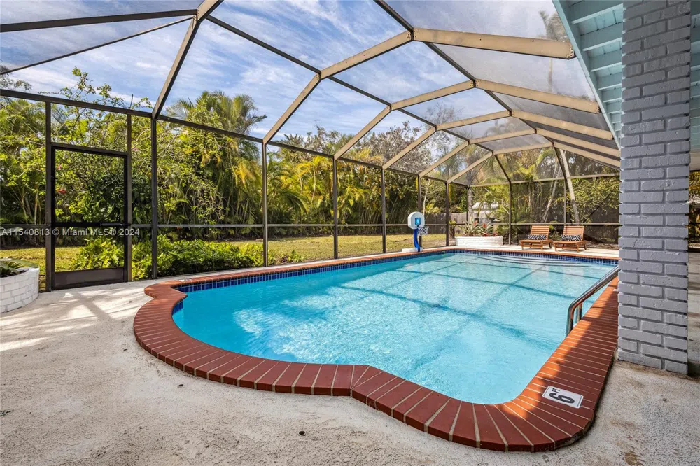 10130 SW 70th Ave Pinecrest, FL 33156