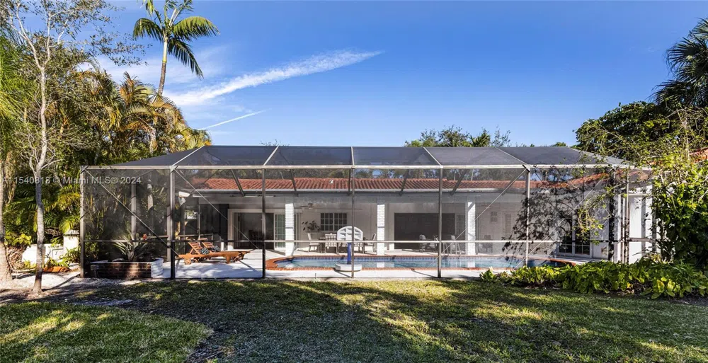 10130 SW 70th Ave Pinecrest, FL 33156