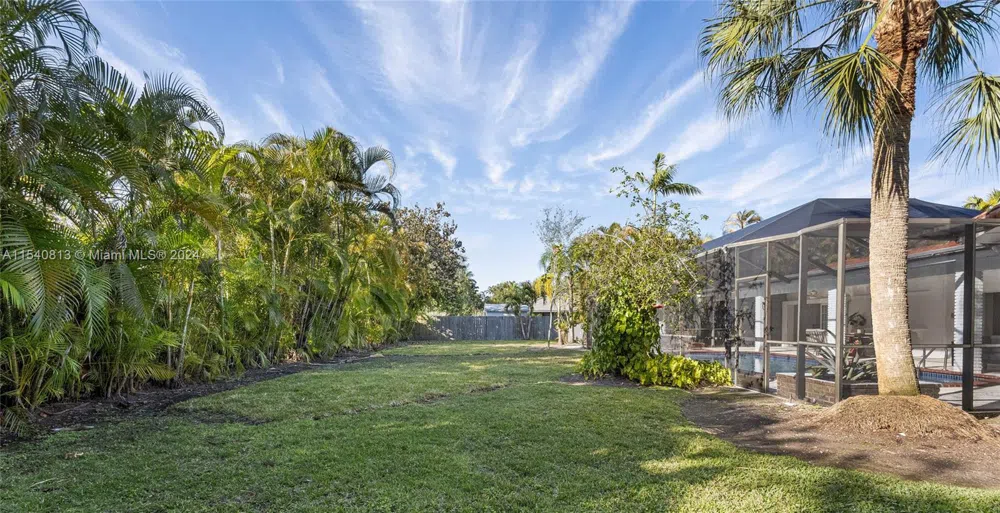 10130 SW 70th Ave Pinecrest, FL 33156
