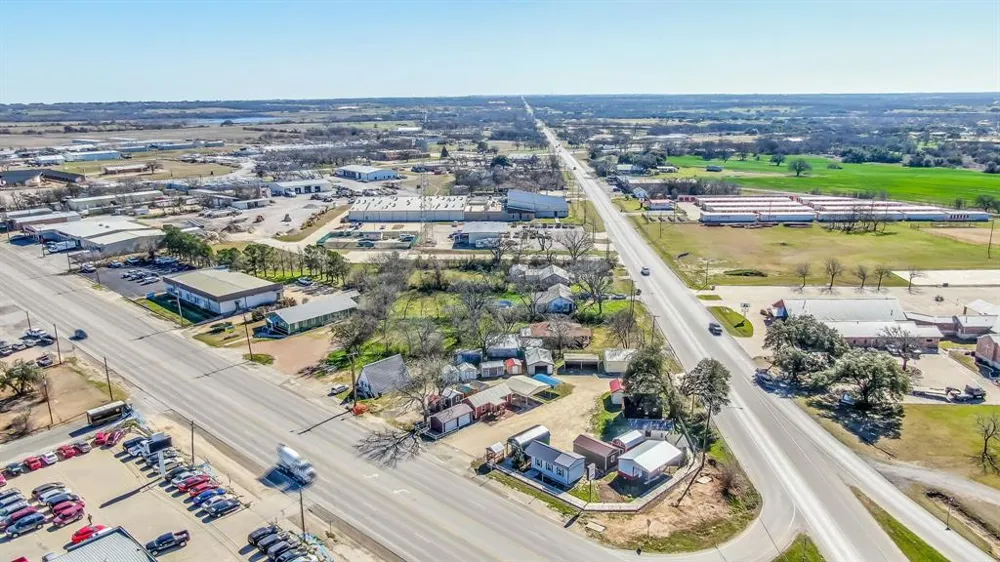 404 E South Loop Stephenville, TX 76401