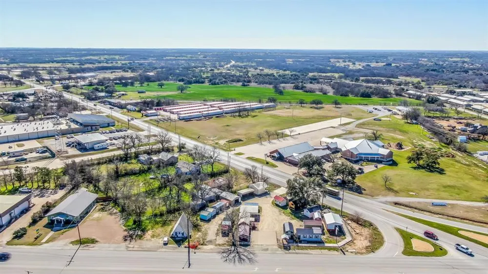 404 E South Loop Stephenville, TX 76401