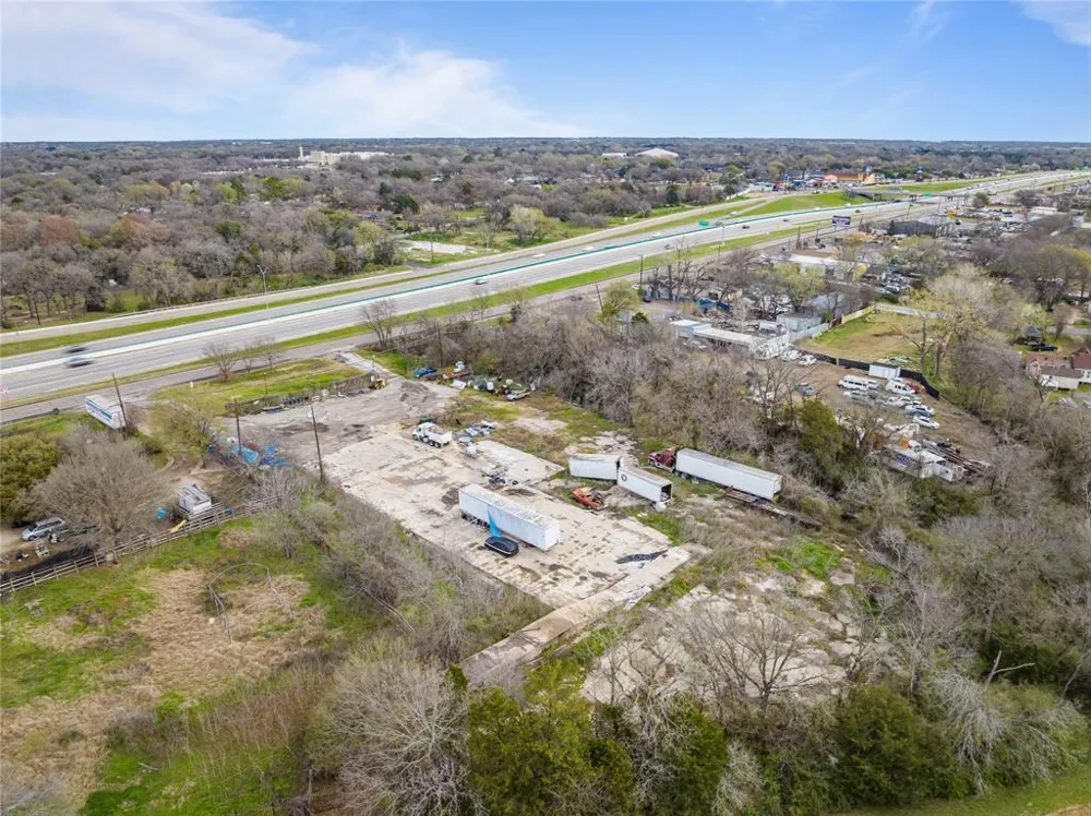9105 C F Hawn Freeway Dallas, TX 75217