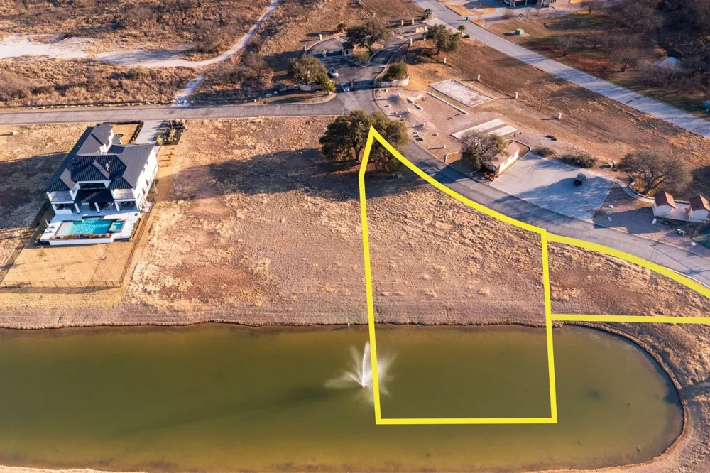 56 Clearwater Drive Kingsland, TX 78639