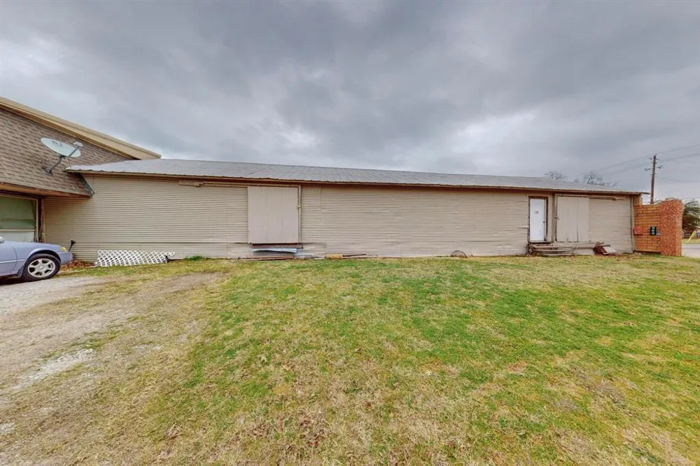 517 E Broadway Street #A Gainesville, TX 76240