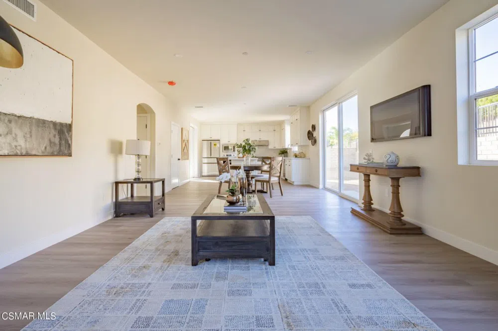 4683 Summit Avenue Simi Valley, CA 93063